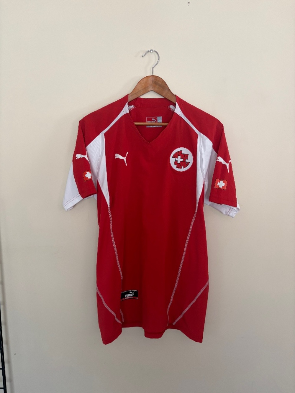 Switzerland Vintage Puma Soccer Jersey 03/04 World Cup